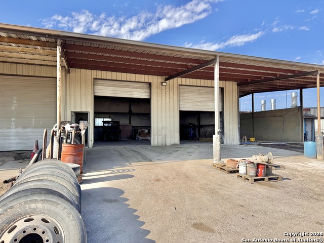8495 Us Highway 87 Property Photo 1