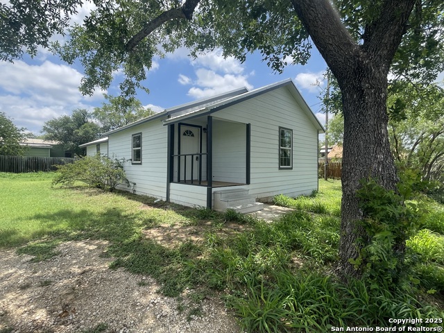 509 Brown Ave Property Photo 1