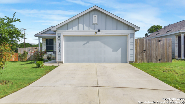 7207 Rosada Way Property Photo 1