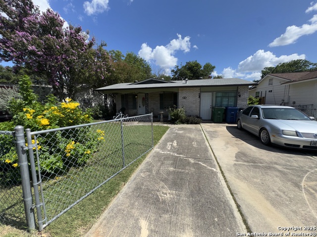 6010 Topcroft Property Photo 1