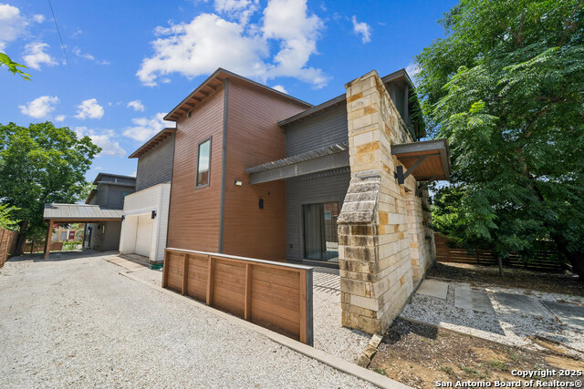 818 Martin Luther King Property Photo 1