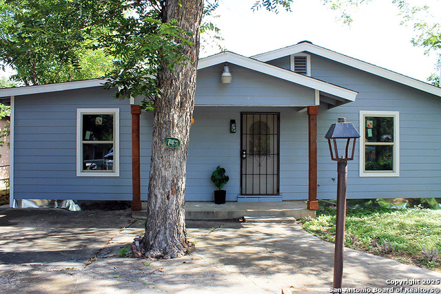 147 Fenfield Ave Property Photo 1