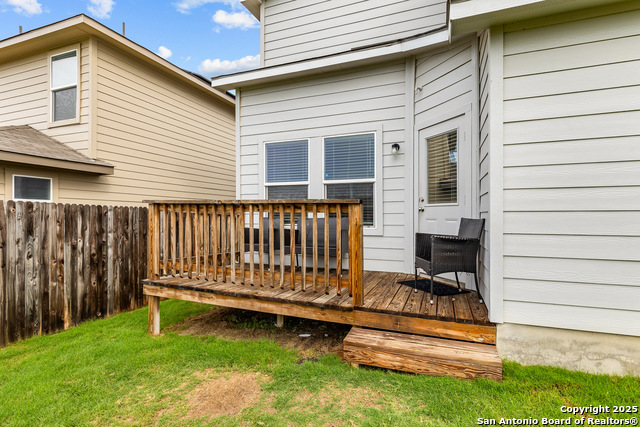 1006 Pacific Monarch Property Photo 26