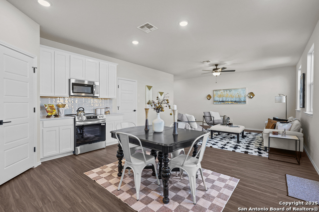 2547 Dry Moss Way Property Photo 9