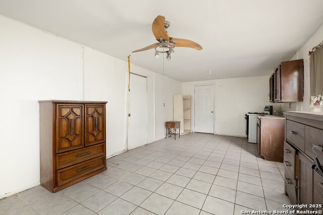 413 N 12th St Property Photo 20