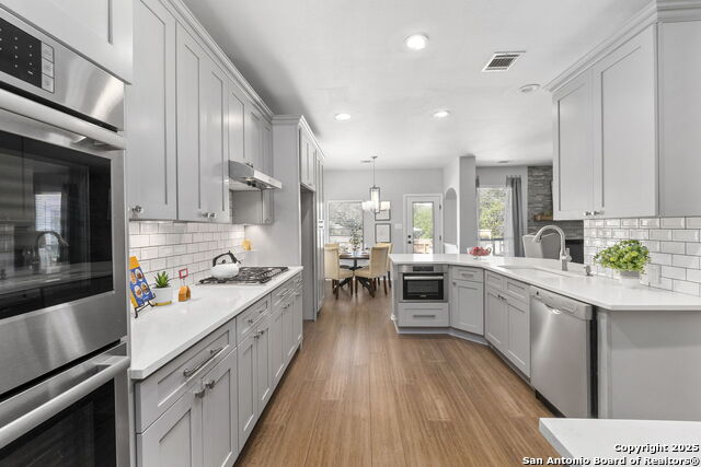 23727 Legend Crest Property Photo 11