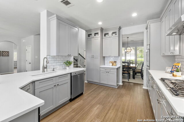 23727 Legend Crest Property Photo 13
