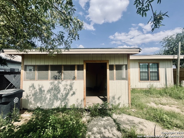 506 S 5th Property Photo 12