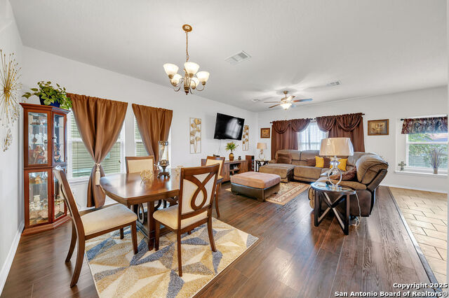 9026 Kissena Park Property Photo 6