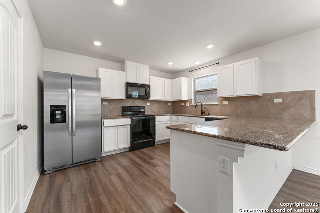 583 Pebble Bend Property Photo 6