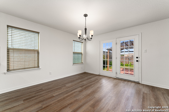 583 Pebble Bend Property Photo 12