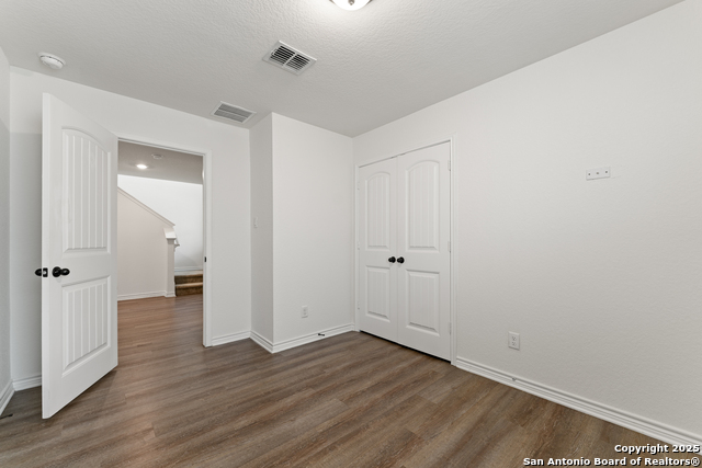 583 Pebble Bend Property Photo 16