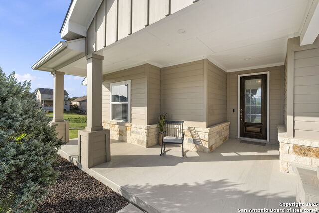 5034 Winkler Trl Property Photo 5
