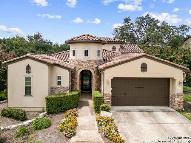 22715 Colibries Property Photo 1