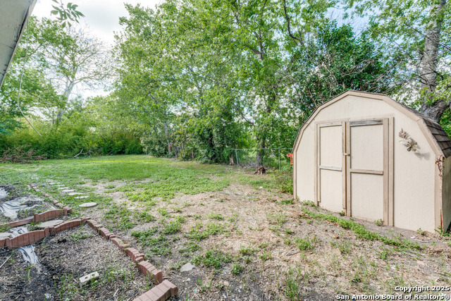 4803 Tennyson Property Photo 5