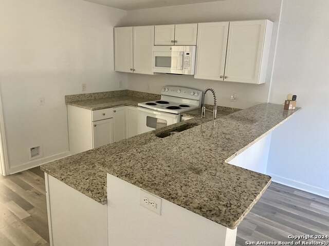 1522 S Elmendorf St Property Photo 2