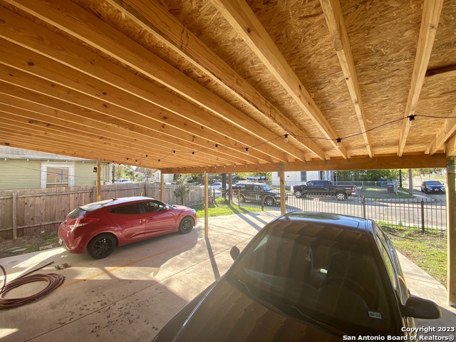 1522 S Elmendorf St Property Photo 11