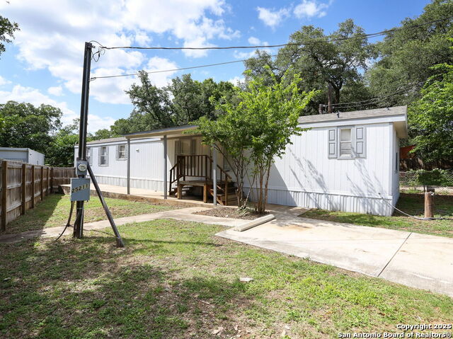 25211 Aue Property Photo 2