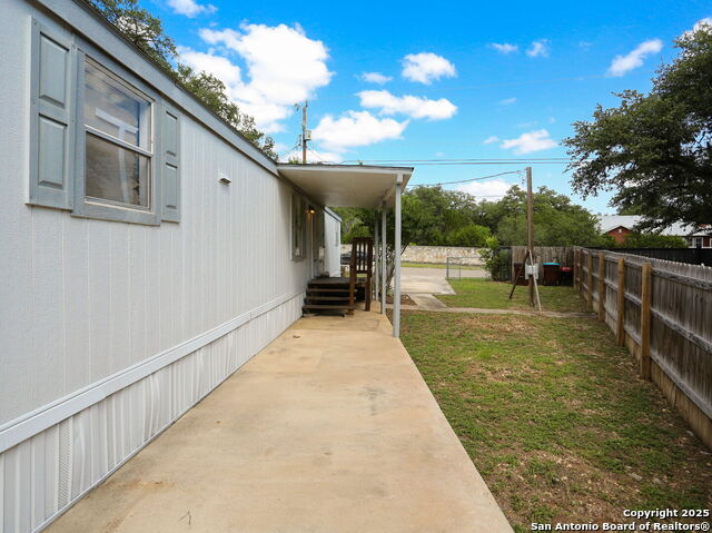 25211 Aue Property Photo 6