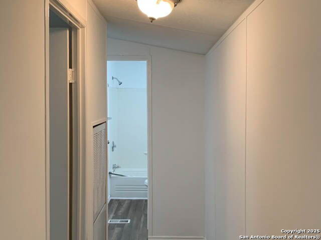 25211 Aue Property Photo 14