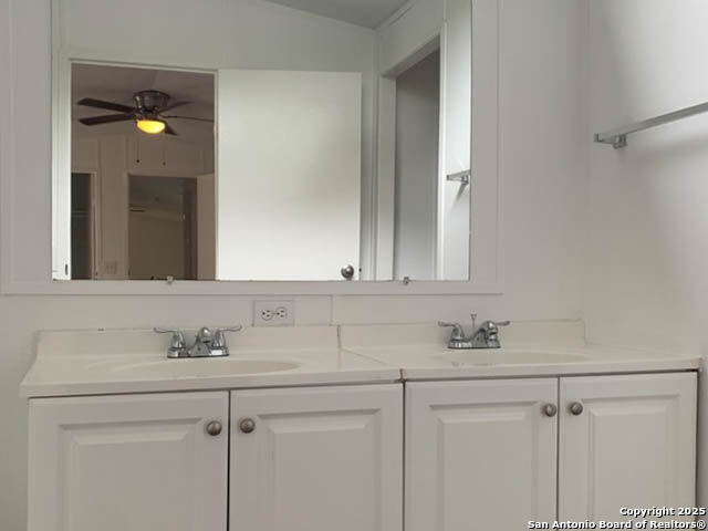 25211 Aue Property Photo 16