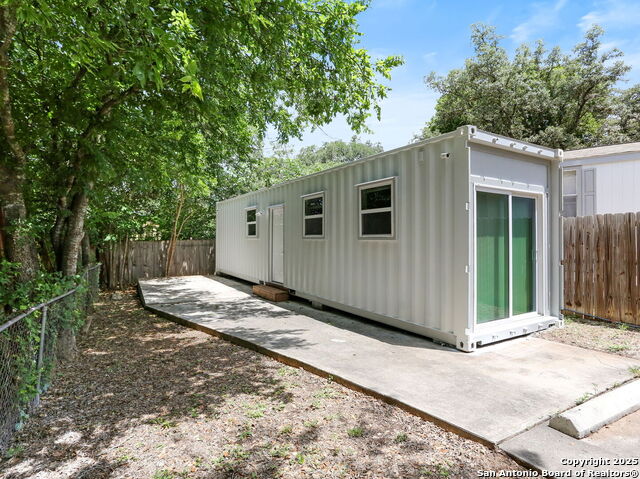 25211 Aue Property Photo 21