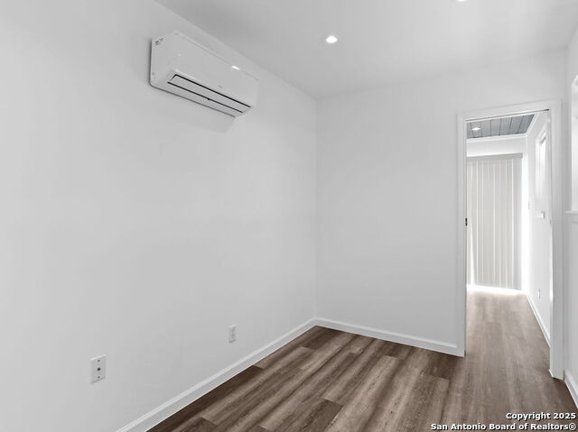 25211 Aue Property Photo 27