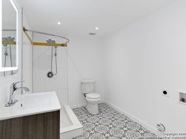 25211 Aue Property Photo 28