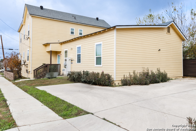 432 S Olive Property Photo 2