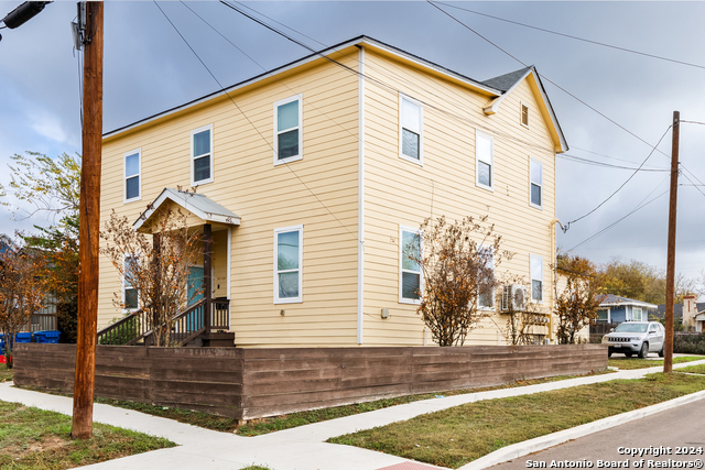 432 S Olive Property Photo 5