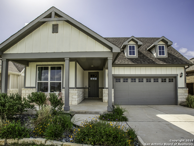 125 Slenderleaf Property Photo 1