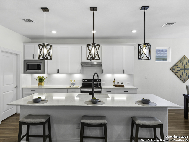 125 Slenderleaf Property Photo 9