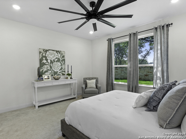 125 Slenderleaf Property Photo 19