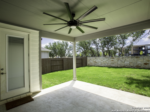 125 Slenderleaf Property Photo 28