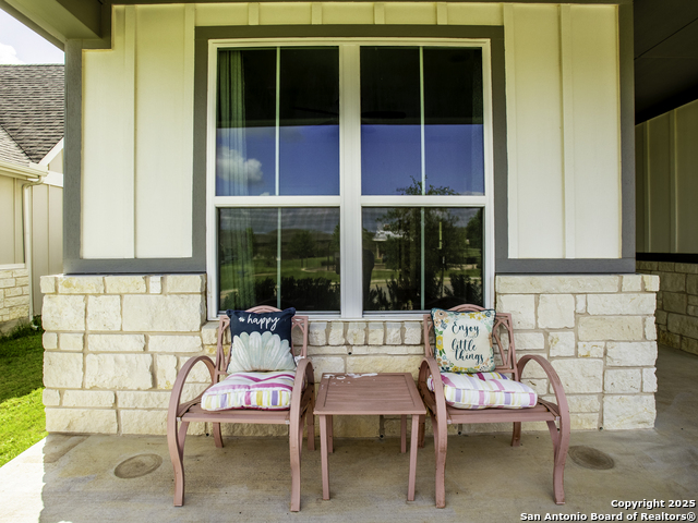 125 Slenderleaf Property Photo 37