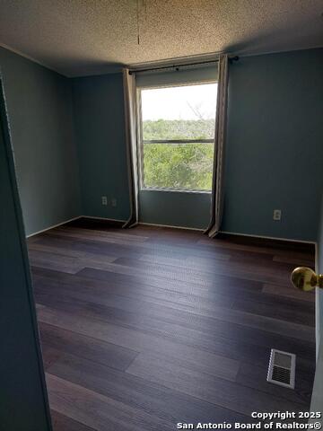 206 Sir Winston Dr Property Photo 13