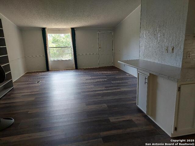 206 Sir Winston Dr Property Photo 16