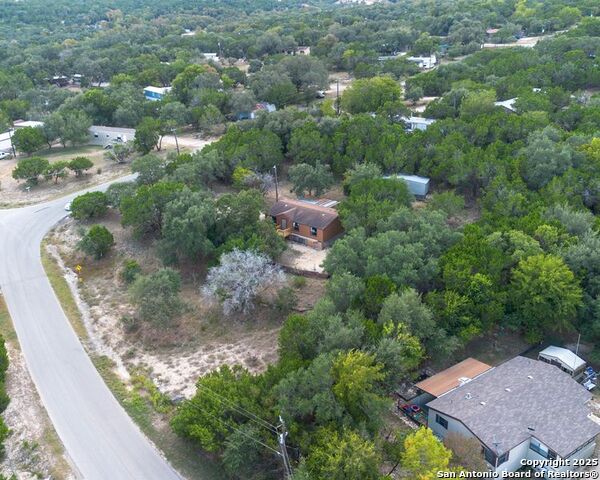 206 Sir Winston Dr Property Photo 26