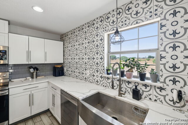 2355 Stuart Rd Property Photo 6