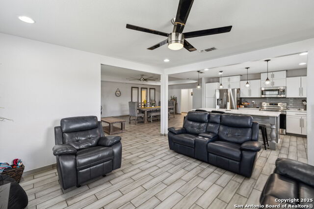 2355 Stuart Rd Property Photo 16