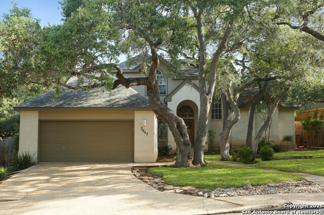 2647 Inwood Briar Property Photo 1
