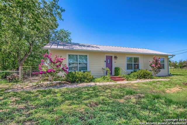 660 Ranch Road 1 Property Photo 1