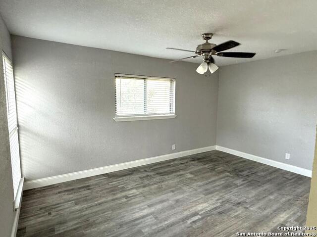 3606 Versailles Property Photo 4