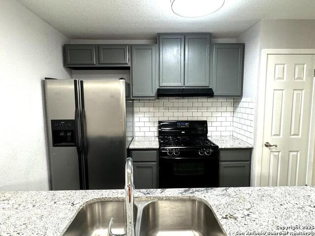 3606 Versailles Property Photo 7