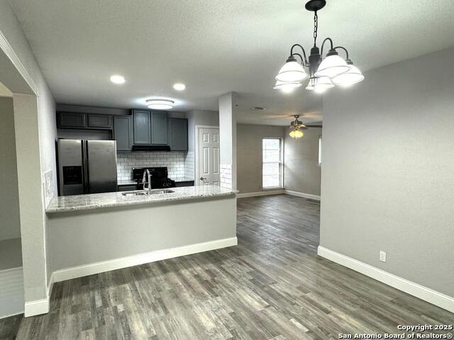 3606 Versailles Property Photo 10