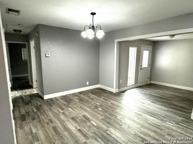 3606 Versailles Property Photo 11
