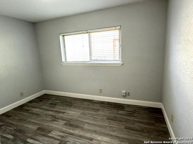 3606 Versailles Property Photo 17