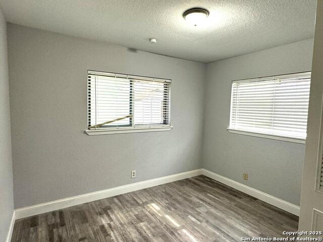 3606 Versailles Property Photo 20