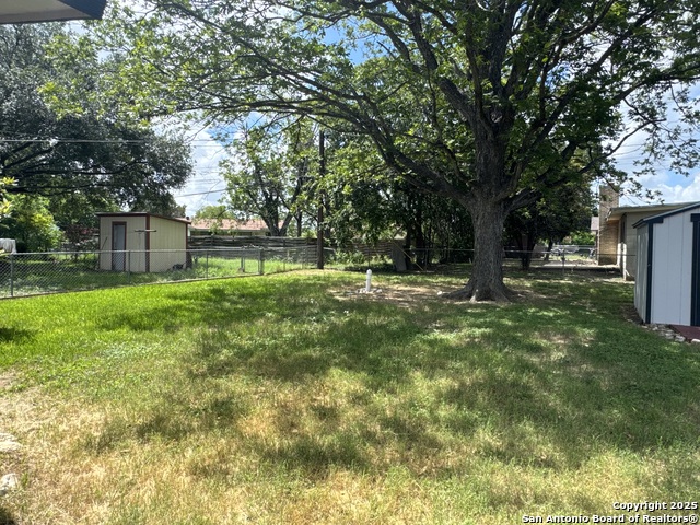 3606 Versailles Property Photo 24