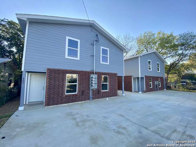 1632 S Hamilton Property Photo 1